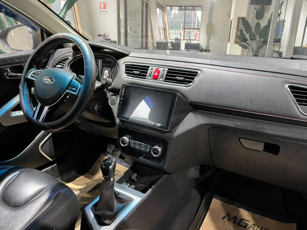 imagen 0 de vehiculo con id 2213